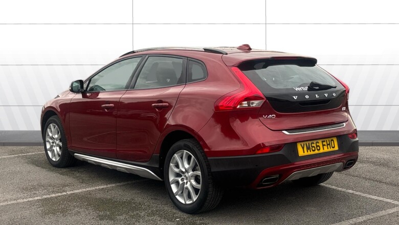 Volvo V40 D2 [120] Cross Country Pro 5dr Geartronic Diesel Hatchback